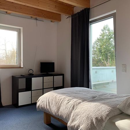A Cozy Room In A Modern House Potsdam Exterior foto